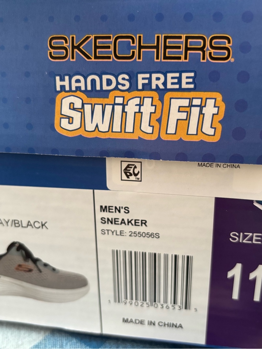 Men’s 11 Skechers Swift Fit Shoes - Picture 2 of 5